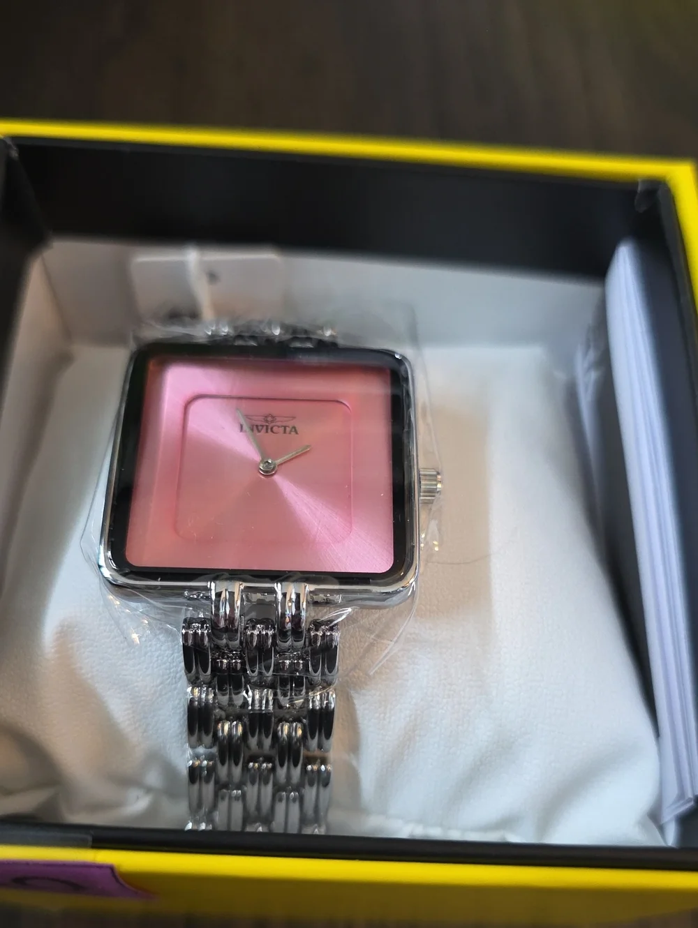 583. Set Of 2 Women's Invicta Watches